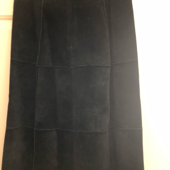 Black suede midi skirt new with tags - Picture 2 of 2
